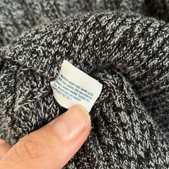 St John’s Bay• Charcoal Grey Cable Knit Sweater, Size XL - Picture 11 of 15